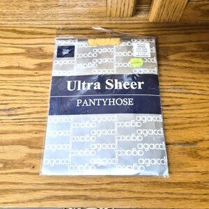 VTG Y2K Agacci Ultra Sheer Pantyhose Gold Color One Size NOS Opera Glam Mobwife
